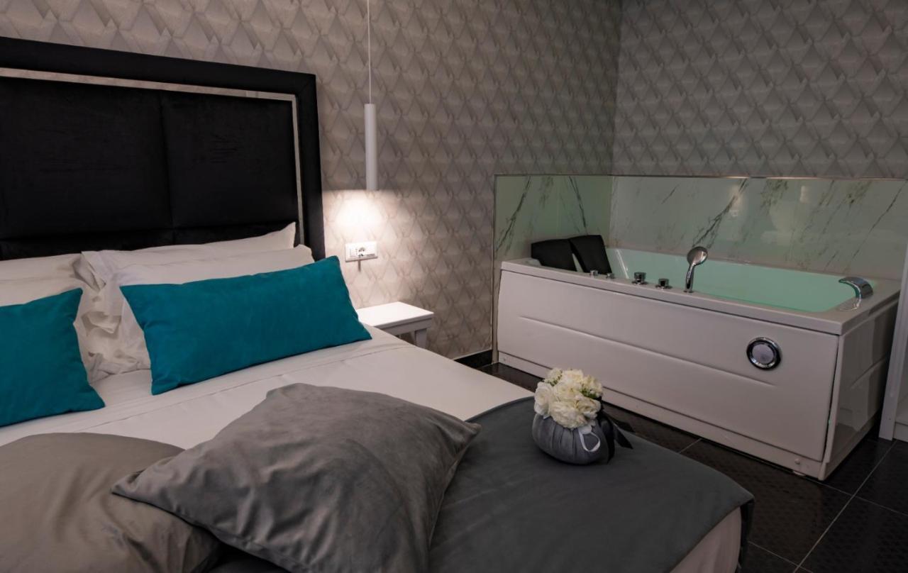 Luna Luxury Bed And Breakfast 那不勒斯 外观 照片
