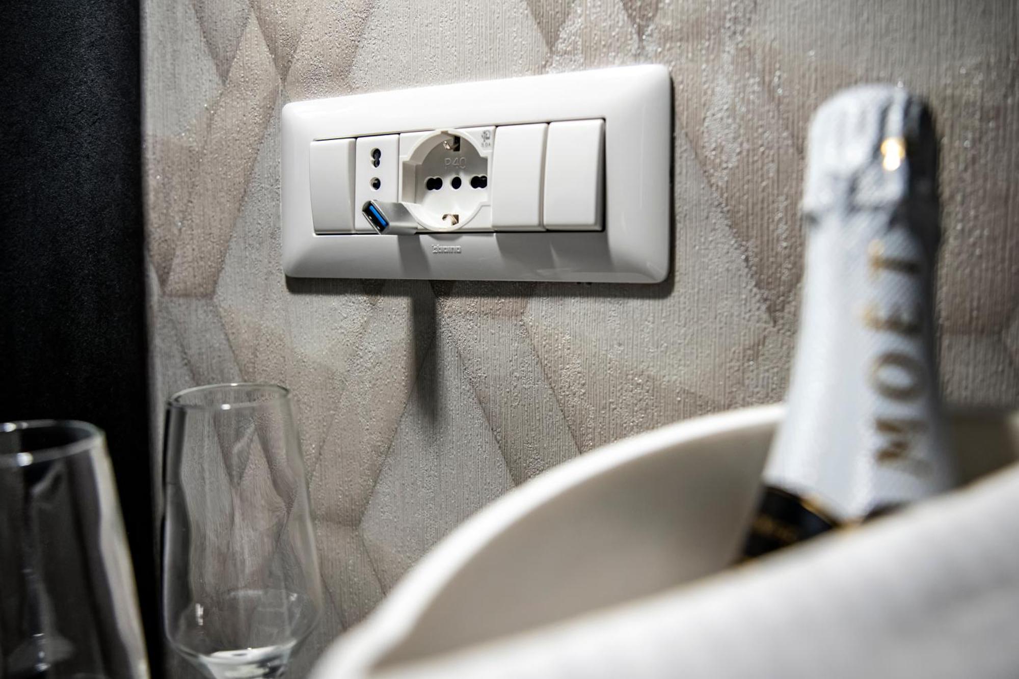Luna Luxury Bed And Breakfast 那不勒斯 外观 照片