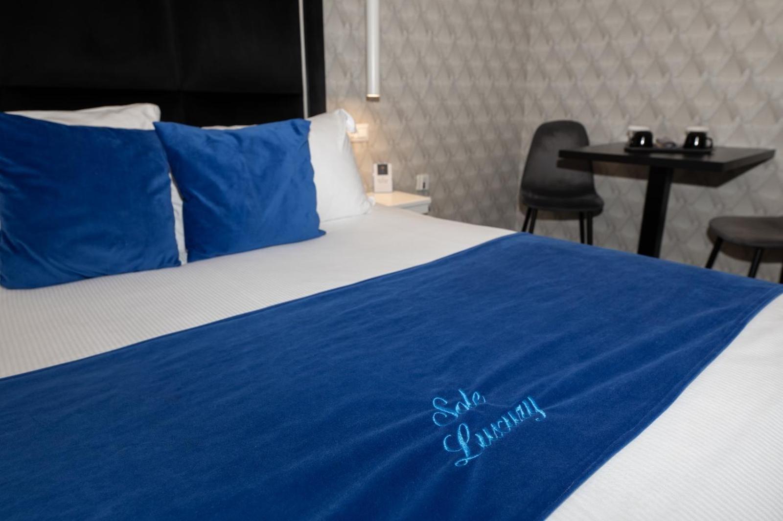Luna Luxury Bed And Breakfast 那不勒斯 外观 照片